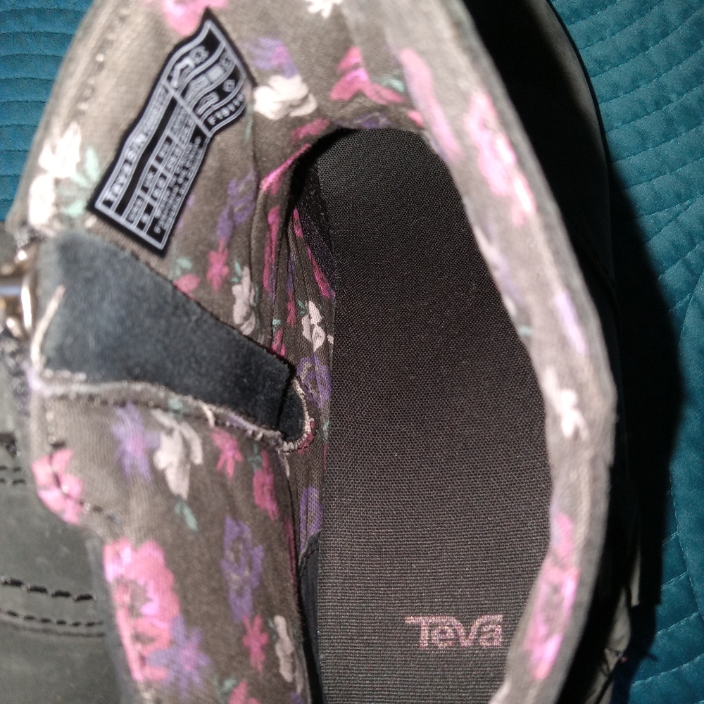Teva | Foxy Gray Suede Nubuck Ankle Boot Booties Size 8 - Picture 7 of 13